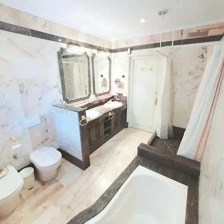 Villa Kk